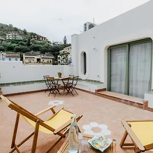 Casa Astura Alloggio in famiglia Capo dʼOrlando